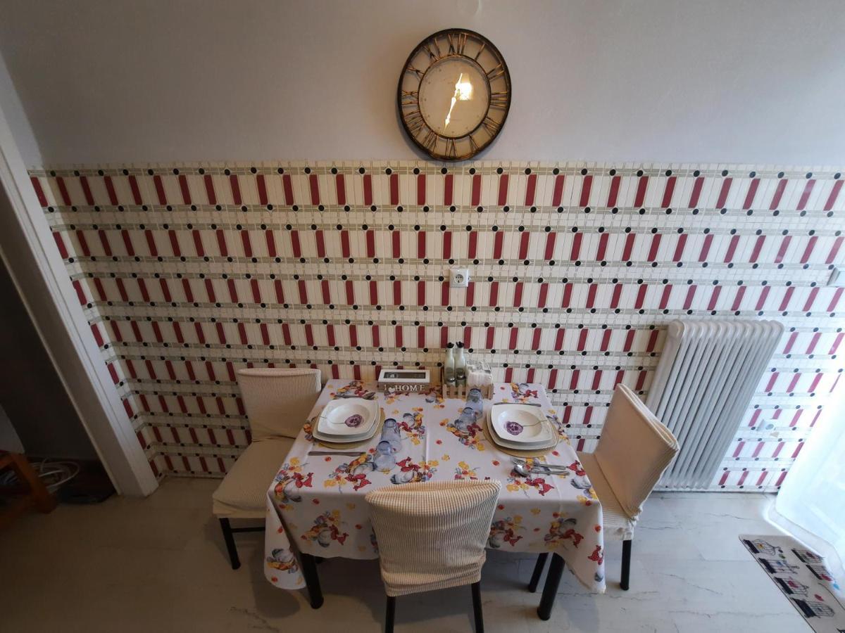 Villys Apartment Каламата Екстериор снимка